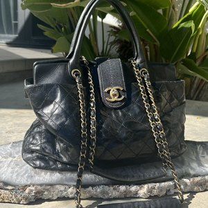 EUC CHANEL Bag Glazed Calfskin Stingray Large Bindi CC Grey Tote Hand B452